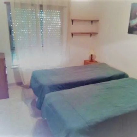 Beautiful Two Bedroom With Garage Portimao